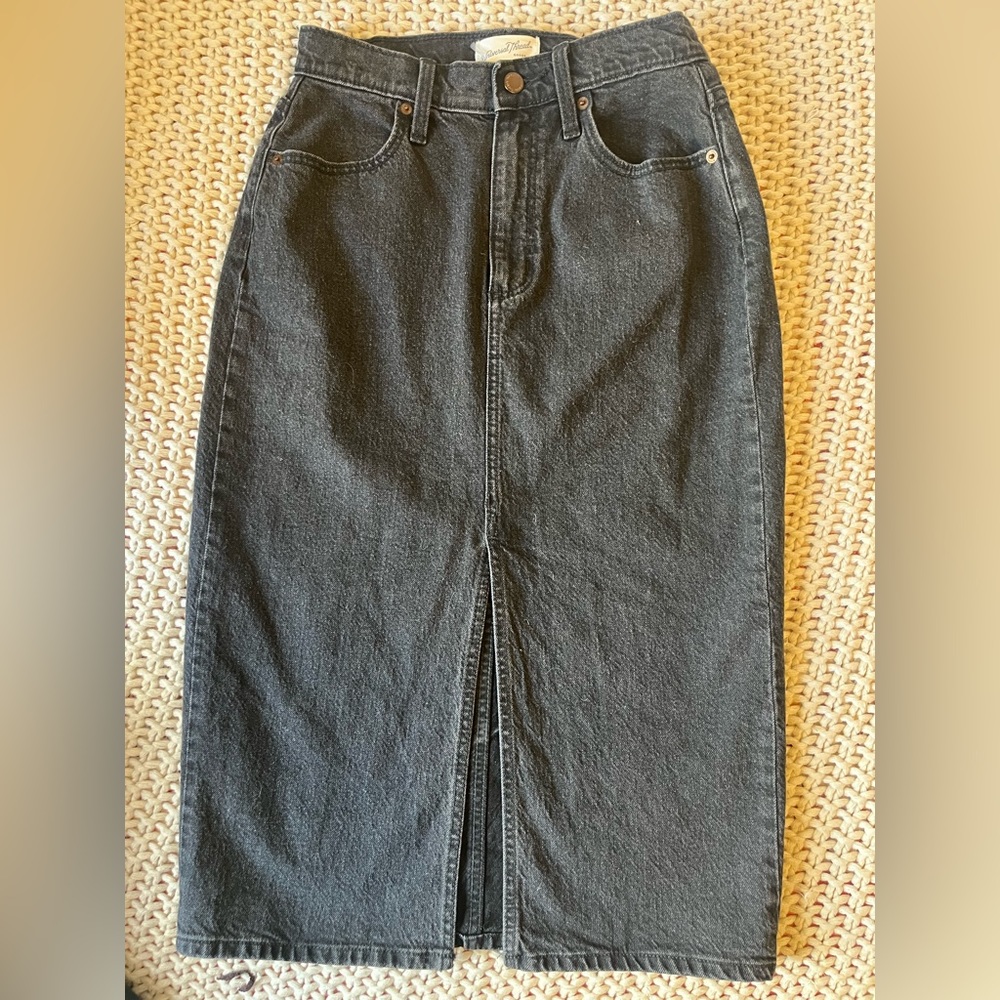Universal threads black denim maxi skirt